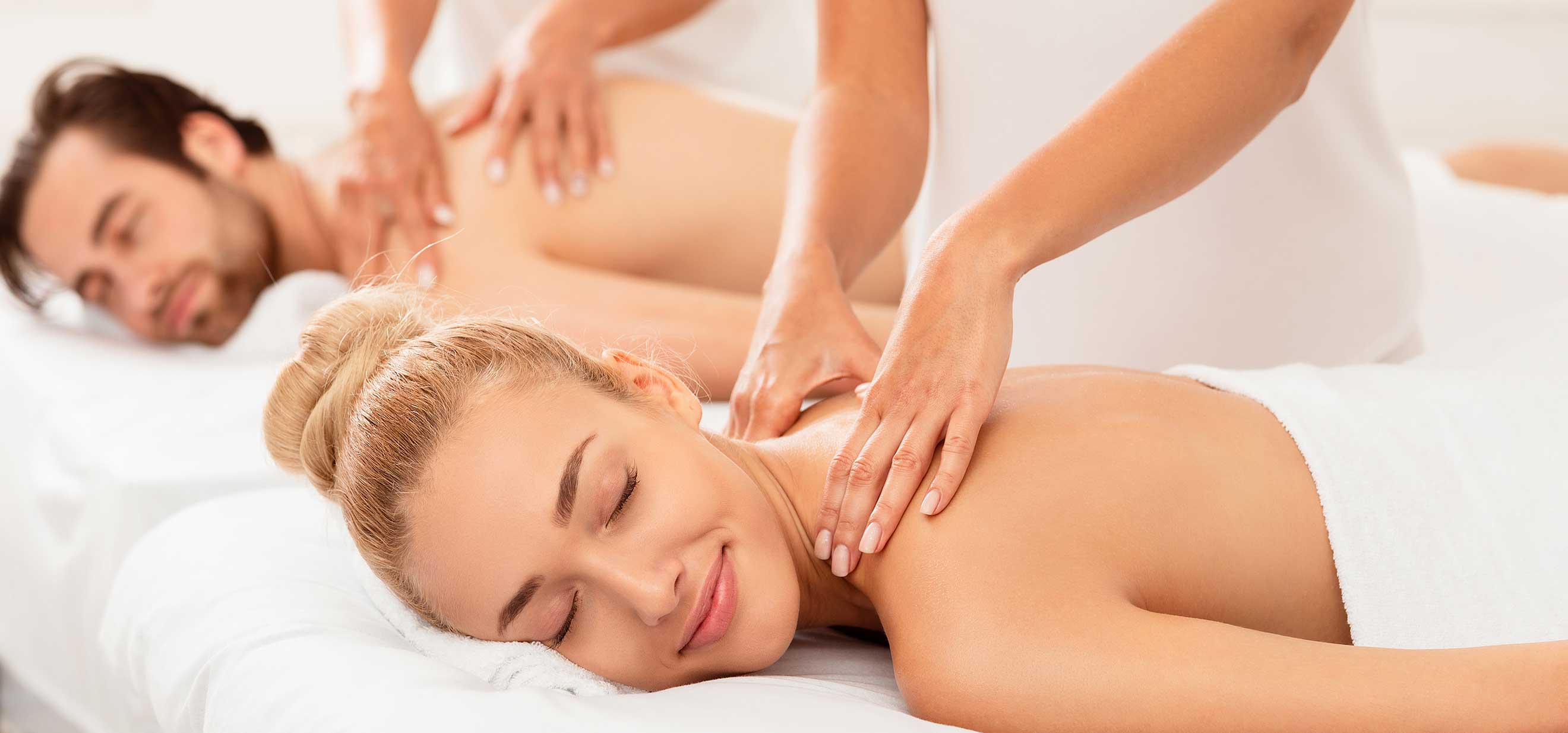 Couple getting a relaxing massage