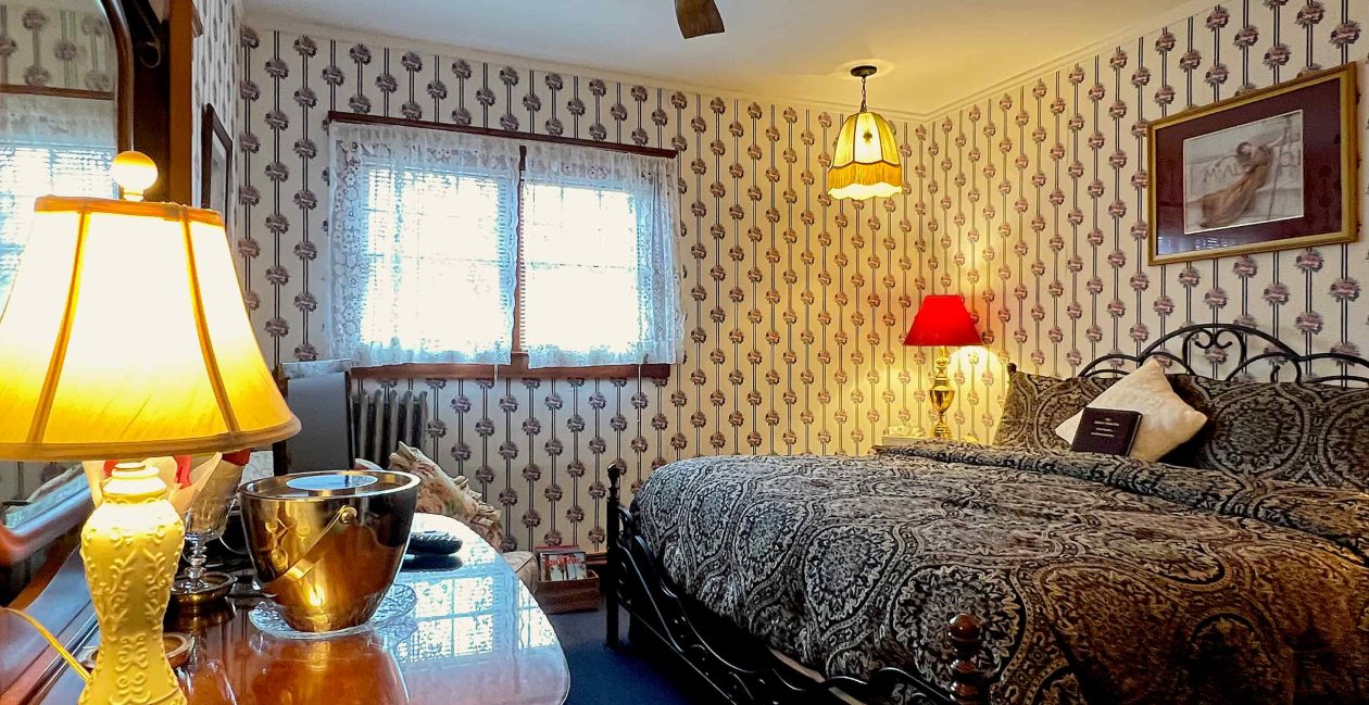 Places to Stay in Cape Cod TopRated B&B in Falmouth, MA