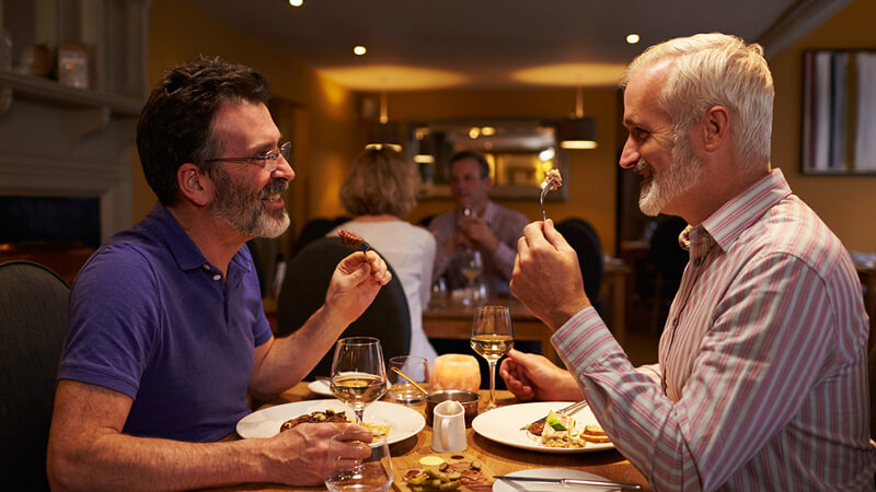 couple eating at a restaurant