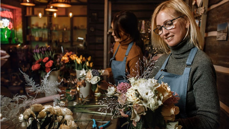 Shop Falmouth - Flower Shop Owner