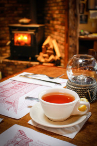 Cape Cod Restaurant Review Quarterdeck: Tea by a warm stove