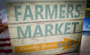 Falmouth Farmer's Market sign