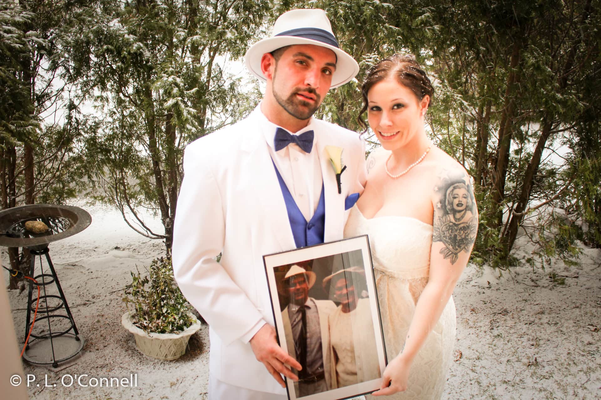 Winter weddings on Cape Cod in the snow